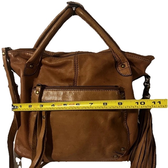 Lucky Brand Genuine Leather Crossbody Bag Women’s Tan Brown with Tassel - Picture 10 of 11
